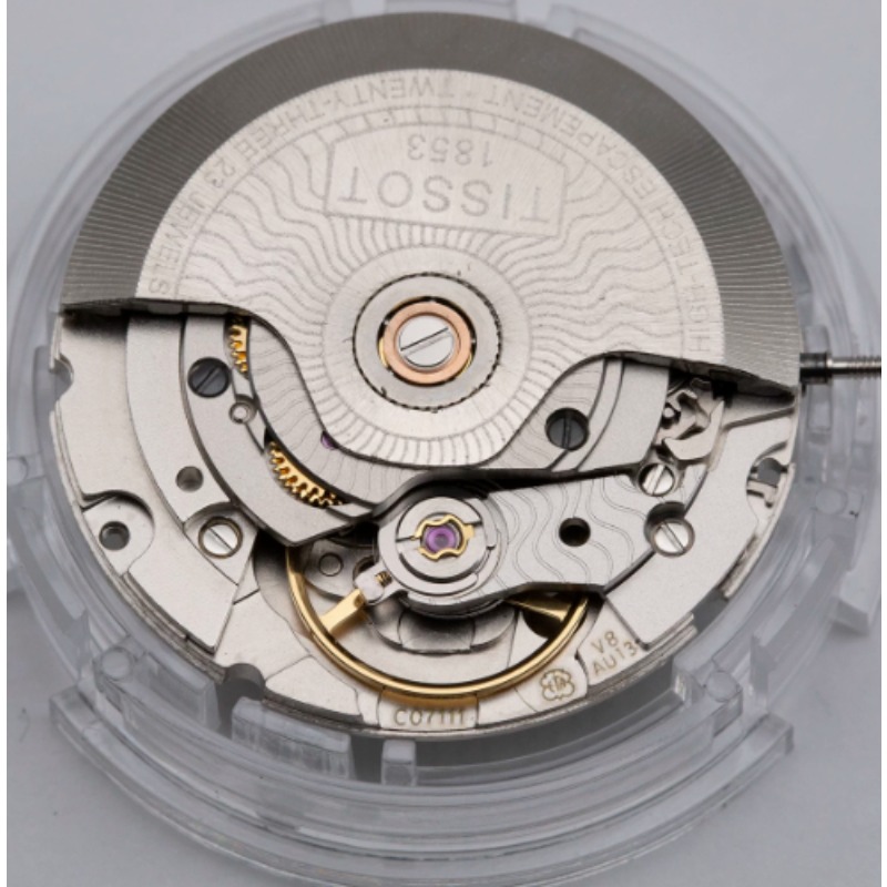 Loook Store ETA C07.111 V8 認定自 - Watch V8 のレビューと価格